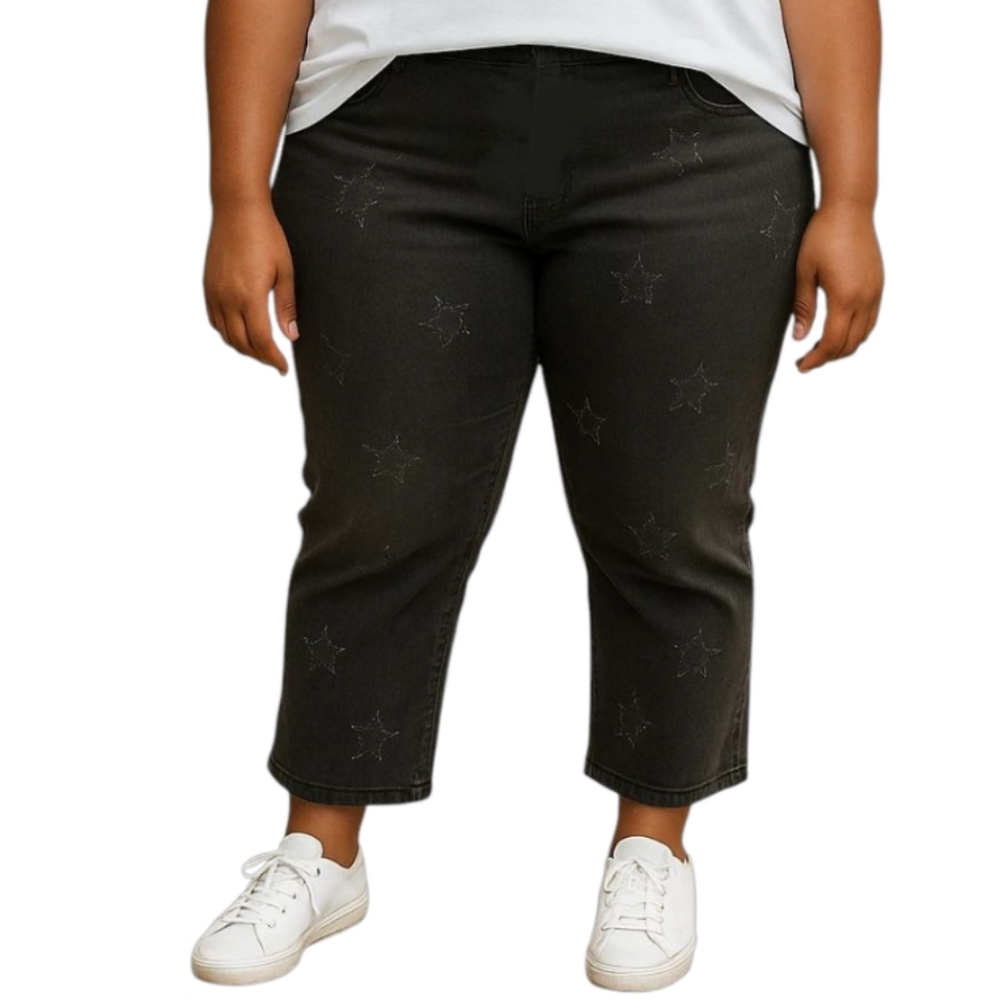 Avenue Pull-On Jeans Size Woman's 30W In Black Wash With Embossed Stars Accents